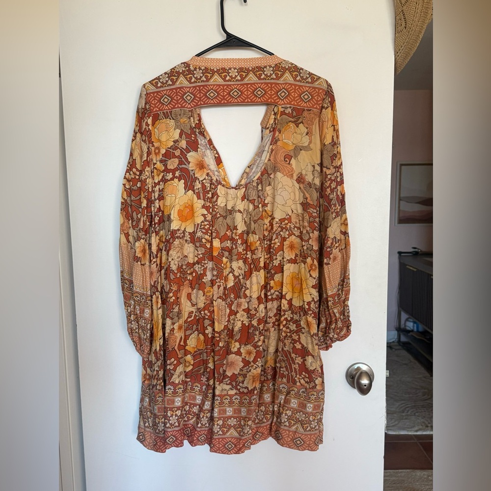 Spell Lady A Tunic - Picture 3 of 5